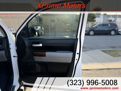 Used 2012 Toyota Tundra Limited w/ Platinum Pkg AWD/4WD image 30