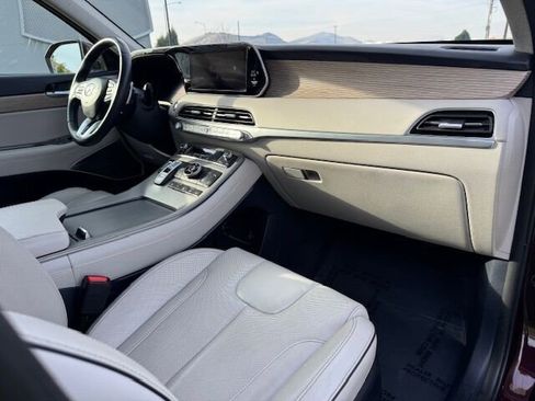 Used 2022 Hyundai Palisade Limited image 38