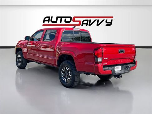 Used 2022 Toyota Tacoma SR image 5