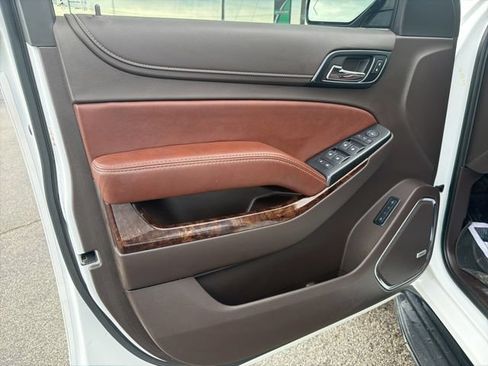 Used 2019 Chevrolet Suburban Premier AWD/4WD image 11