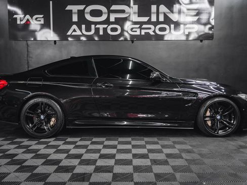 Used 2015 BMW M4 Coupe w/ Executive Package RWD image 18
