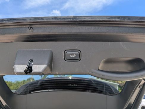 Certified 2023 Kia Sportage SX FWD image 13