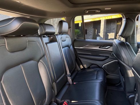 Used 2024 Jeep Grand Cherokee Limited 4xe image 17