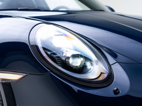 Used 2016 Porsche 911 GT3 RS image 9