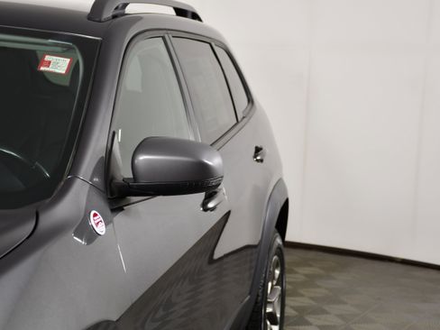 Used 2020 Jeep Cherokee Trailhawk w/ Cold Weather Group AWD/4WD image 13