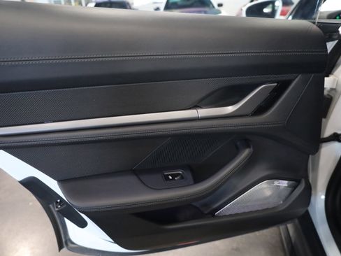Used 2020 Porsche Taycan Turbo S image 36