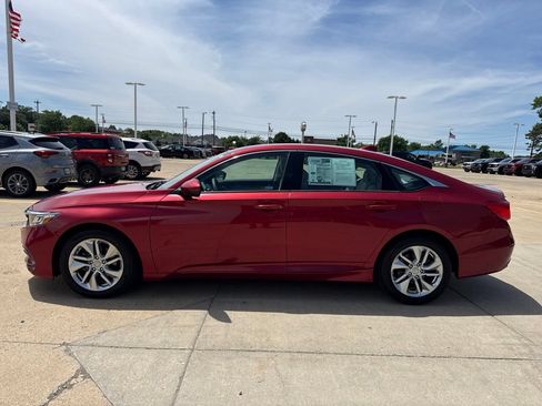 Used 2019 Honda Accord LX image 3