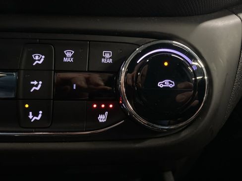 Used 2023 Chevrolet TrailBlazer LT w/ Convenience Package image 29