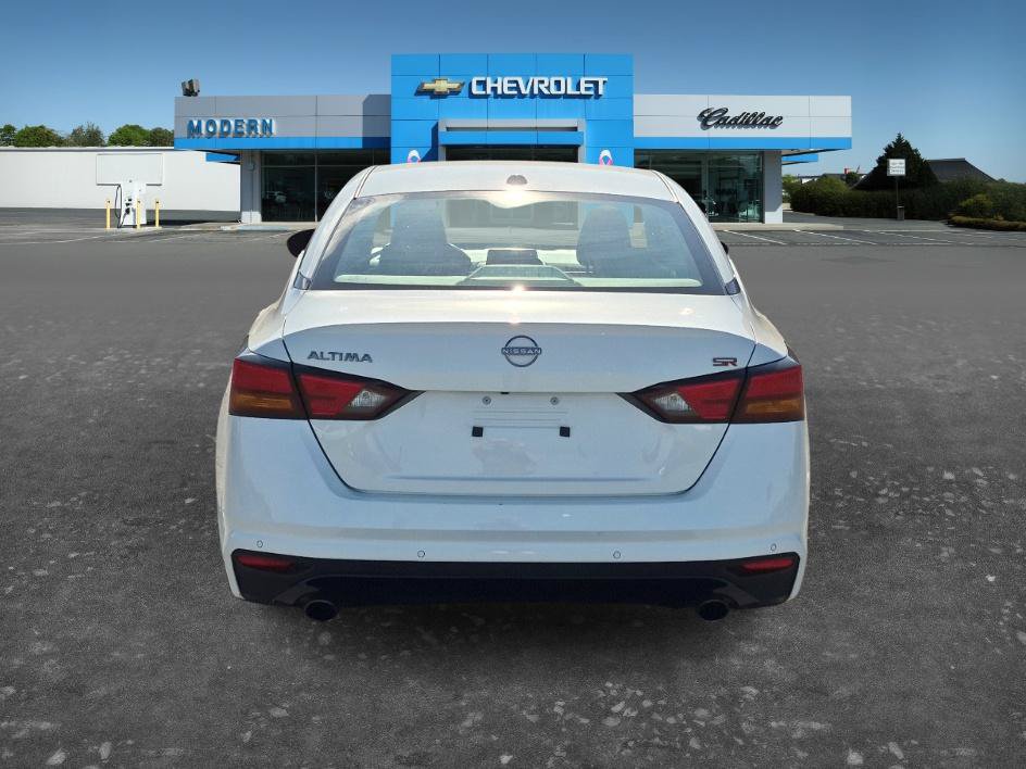 Used 2025 Nissan Altima 2.5 SR FWD image 4