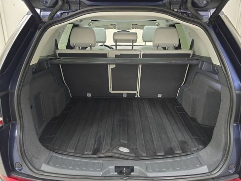 Used 2017 Land Rover Discovery Sport HSE image 29