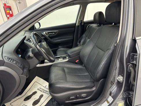 Used 2014 Nissan Altima 2.5 SL w/ Moonroof Package image 13