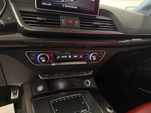 Used 2018 Audi SQ5 Prestige w/ Prestige Package image 34