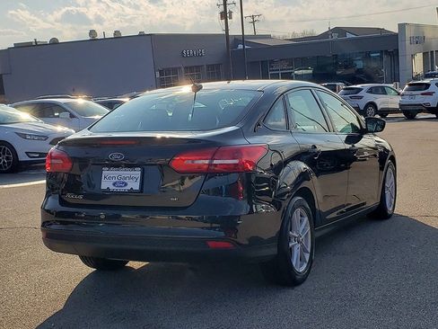 Certified 2018 Ford Focus SE image 5