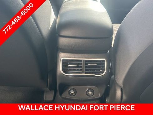 Used 2023 Hyundai Santa Fe SEL FWD image 17