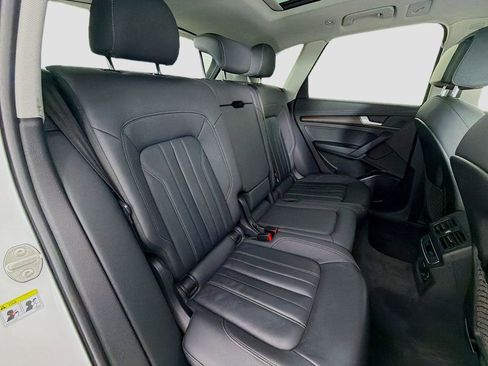 Used 2021 Audi Q5 2.0T Premium image 28