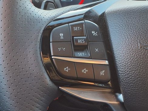 Used 2025 Ford Explorer ST image 14