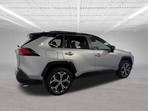Used 2024 Toyota RAV4 XSE w/ Weather Package AWD/4WD image 5