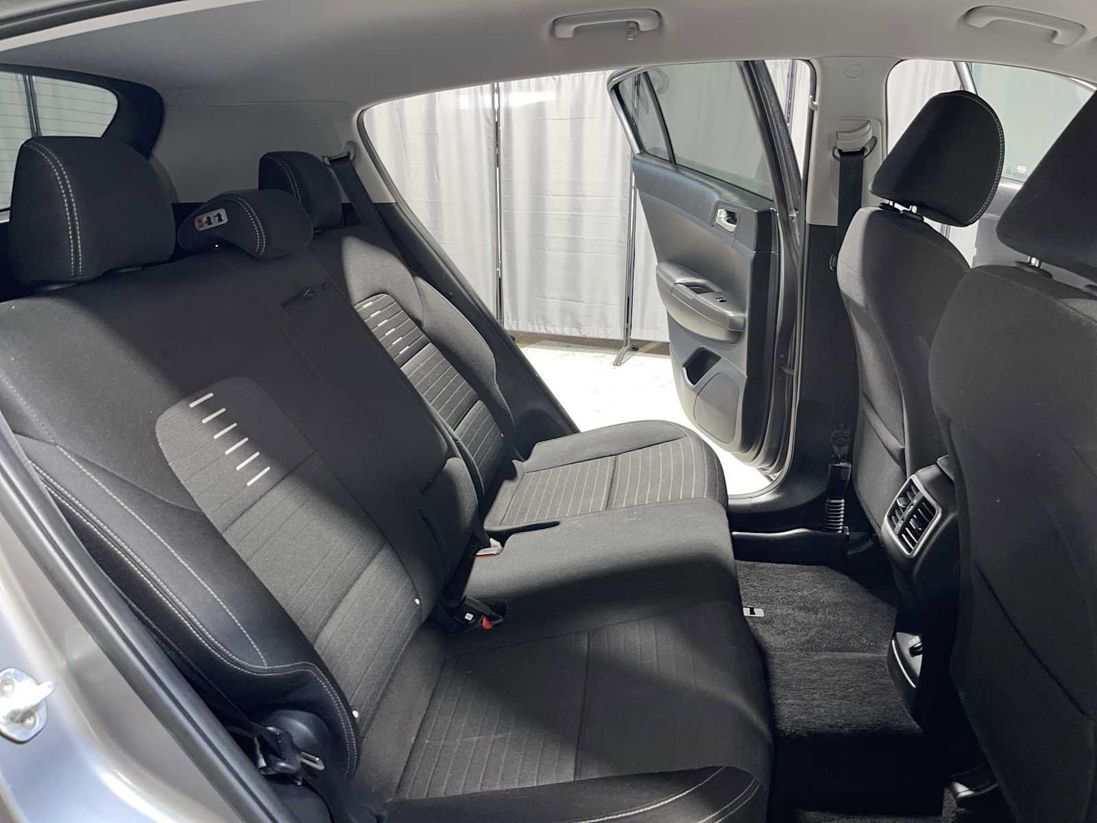 Used 2018 Kia Sportage LX AWD/4WD image 13