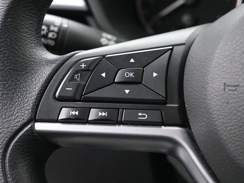 Used 2024 Nissan Altima 2.5 SV FWD image 23