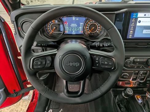 New 2026 Jeep Wrangler Unlimited Rubicon AWD/4WD image 17
