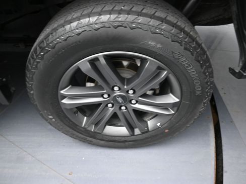 Used 2023 Ford F150 Lariat w/ Equipment Group 502A High image 26