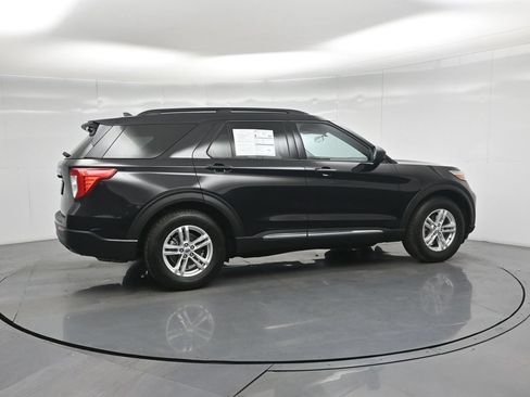 Certified 2022 Ford Explorer XLT RWD image 24