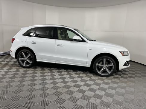 Used 2015 Audi Q5 3.0T Premium Plus w/ Technology Package image 7