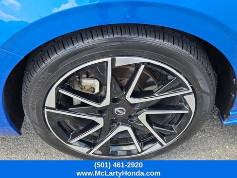 Used 2025 Nissan Sentra SR FWD image 18