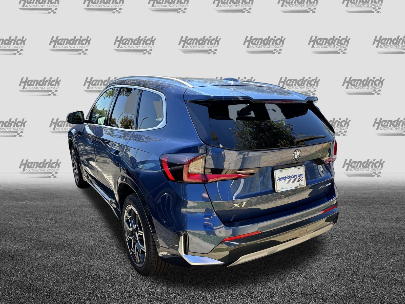 Certified 2025 BMW X1 xDrive28i AWD/4WD image 7