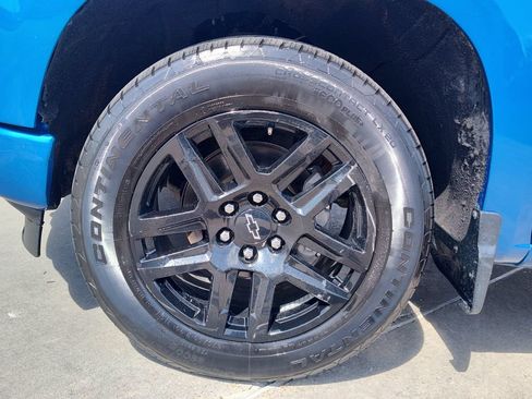 Used 2022 Chevrolet Silverado 1500 Custom w/ LPO, Dark Essentials Package RWD image 15