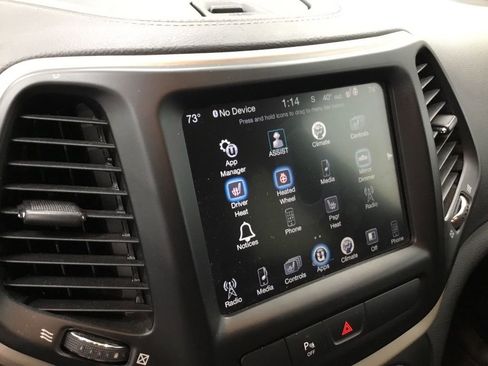 Used 2018 Jeep Cherokee Limited w/ High Altitude Package image 20