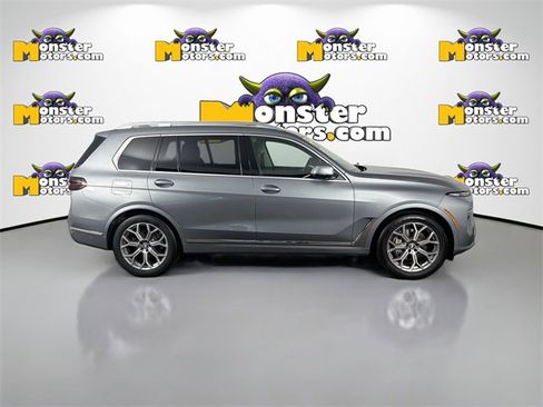 Used 2024 BMW X7 xDrive40i image 4