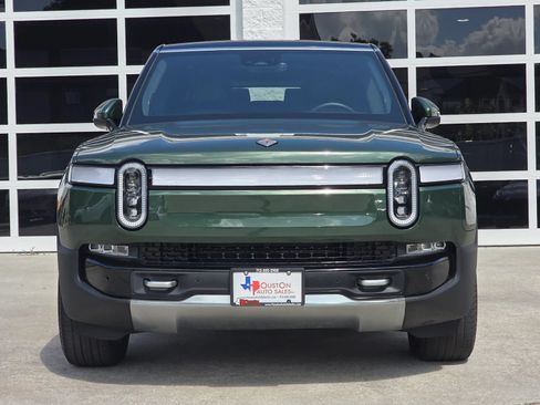 Used 2024 Rivian R1S Adventure AWD/4WD image 12