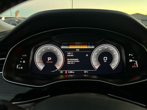 Used 2019 Audi Q8 Premium w/ Convenience Package AWD/4WD image 20