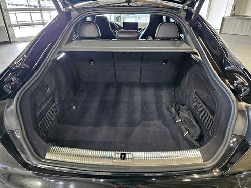 Used 2021 Audi RS 5 w/ Black Optic Carbon Package image 16