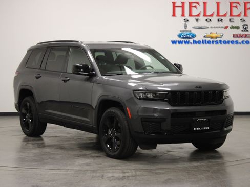Used 2023 Jeep Grand Cherokee L Laredo RWD image 1