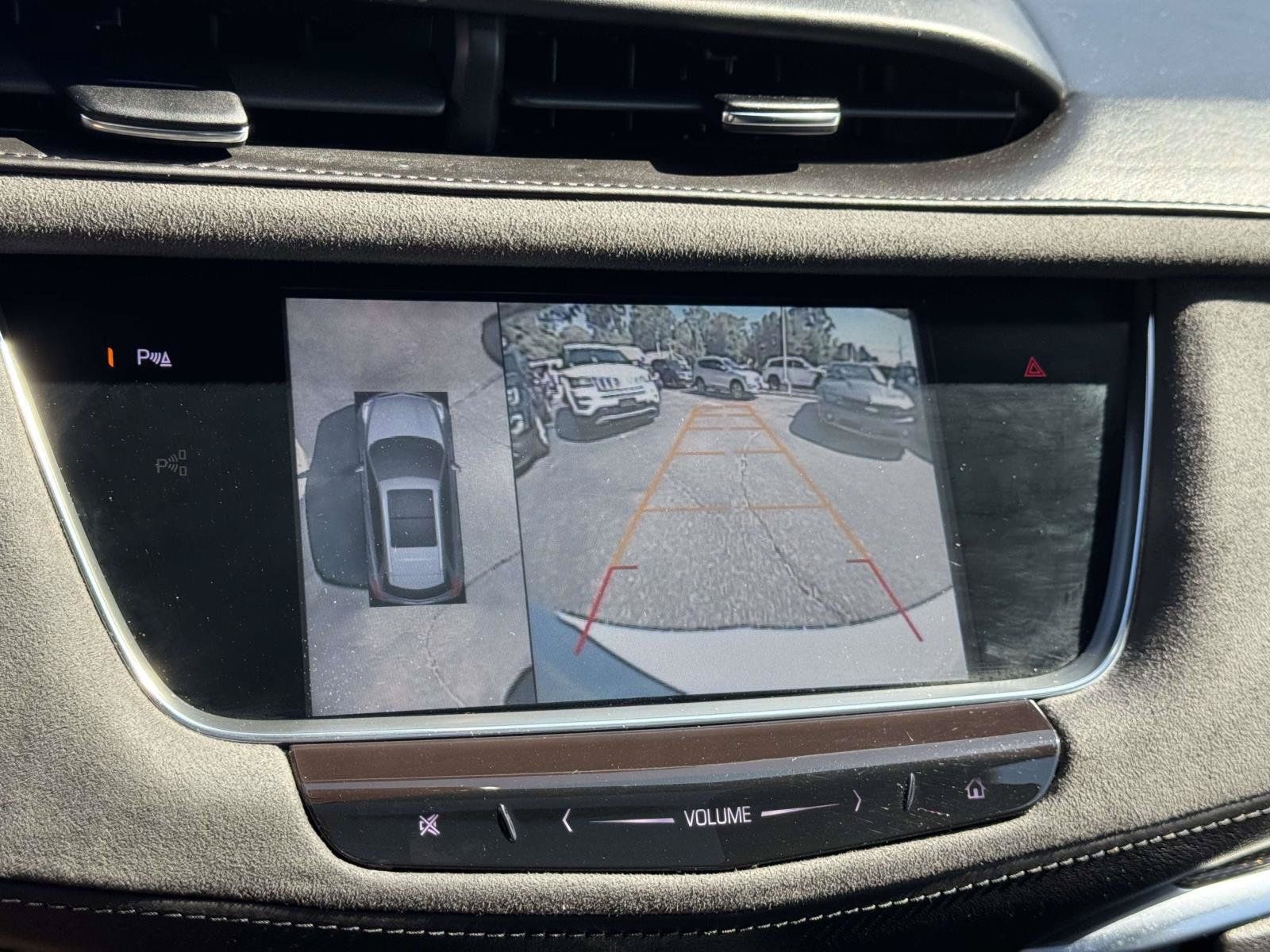 Used 2017 Cadillac XT5 Platinum AWD/4WD image 26
