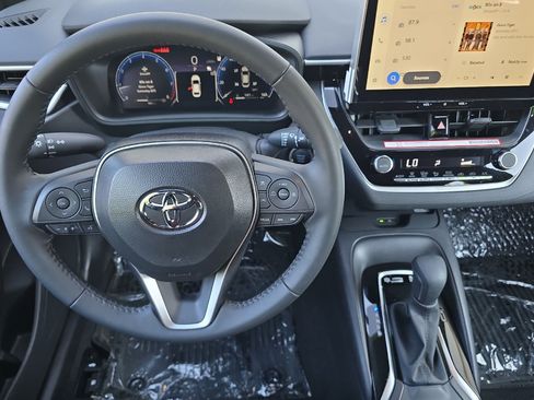 Used 2026 Toyota Corolla SE w/ SE Package FWD image 14