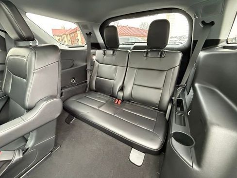 Used 2023 Ford Explorer Limited w/ Hybrid Equipment Group 310A image 30