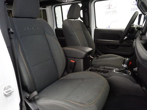 Used 2024 Jeep Wrangler Sahara w/ Safety Group image 15