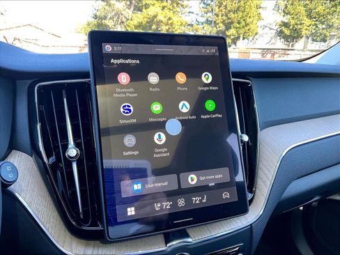 New 2026 Volvo XC60 B5 Plus w/ Climate Package image 21