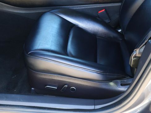 Used 2022 Tesla Model 3 Long Range image 11