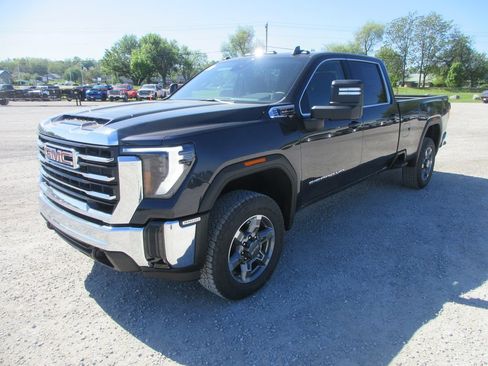 New 2026 GMC Sierra 3500 SLE w/ SLE Value Package AWD/4WD image 10