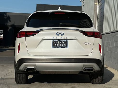 Used 2023 INFINITI QX50 Luxe FWD image 5
