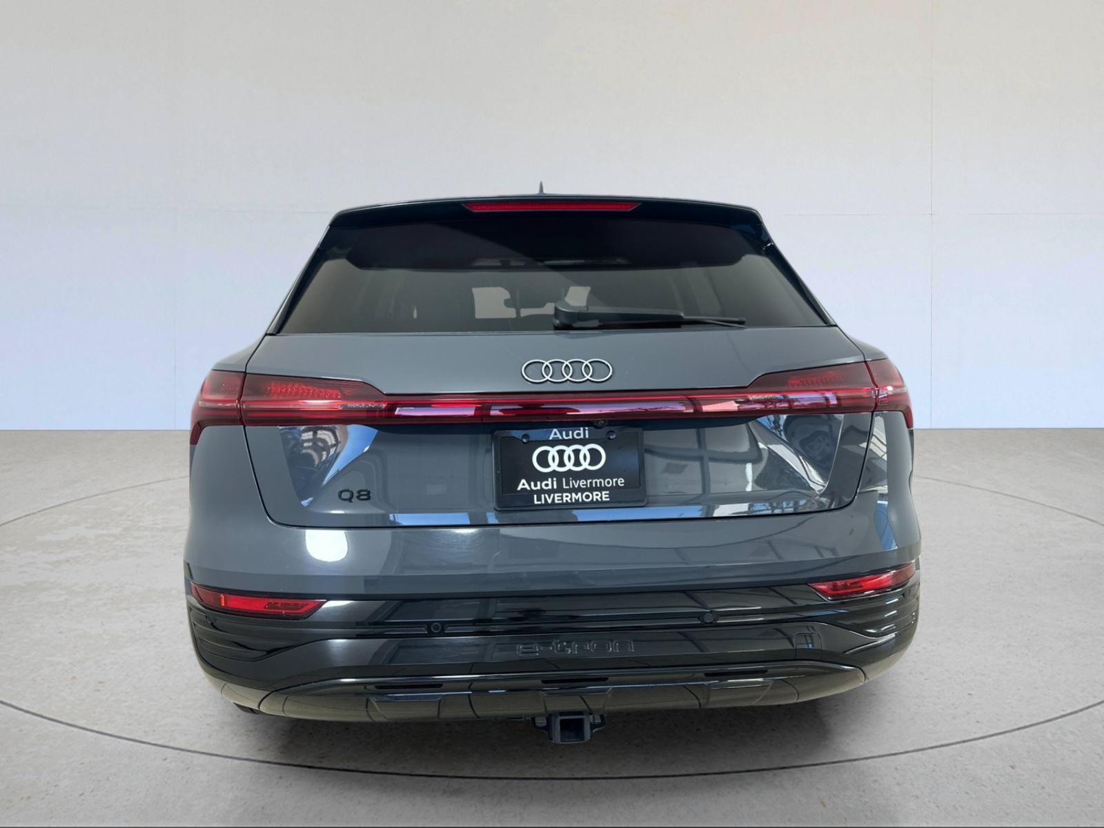 Used 2024 Audi Q8 e-tron Premium Plus w/ Premium Plus Package AWD/4WD image 5