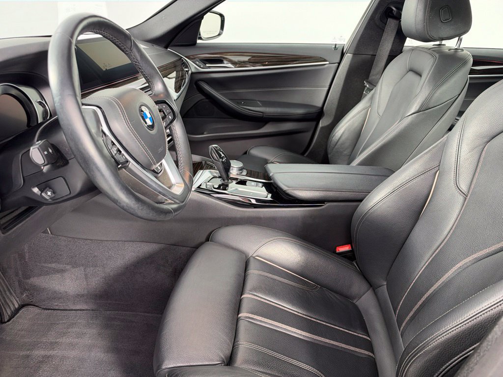 Used 2017 BMW 530i xDrive AWD/4WD image 11