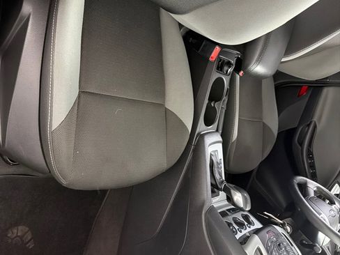 Used 2014 Ford Focus SE image 21