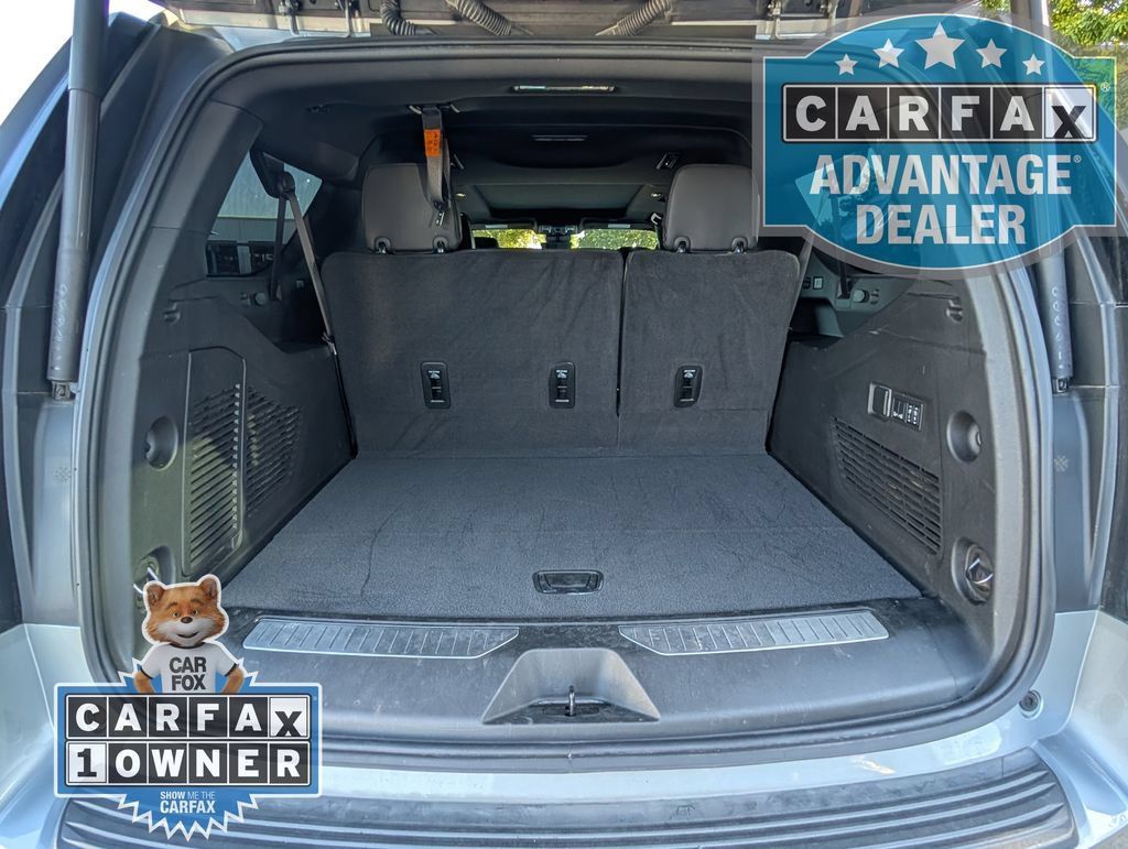 Used 2024 Chevrolet Suburban High Country AWD/4WD image 25
