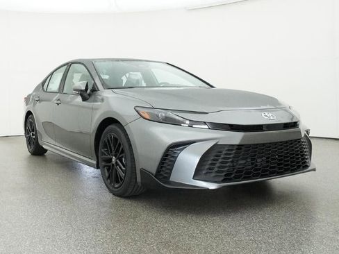 New 2026 Toyota Camry SE FWD image 30