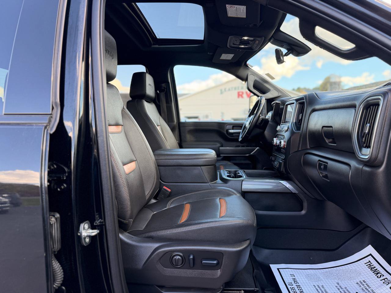 Used 2023 GMC Sierra 2500 AT4 w/ AT4 Premium Plus Package AWD/4WD image 21